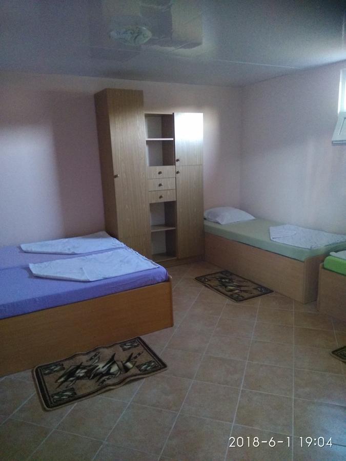 Джага-Джага Zaliznyi Port Dış mekan fotoğraf