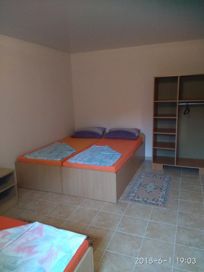 Джага-Джага Zaliznyi Port Dış mekan fotoğraf